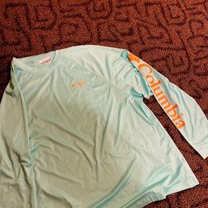 Columbia fishing shirt